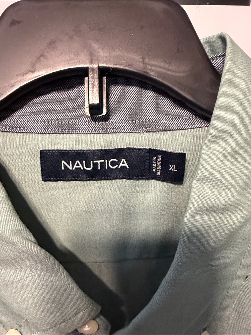 Nautica Men's Light Mint Green Button-Down Casual Shirt - Picture 3 of 5